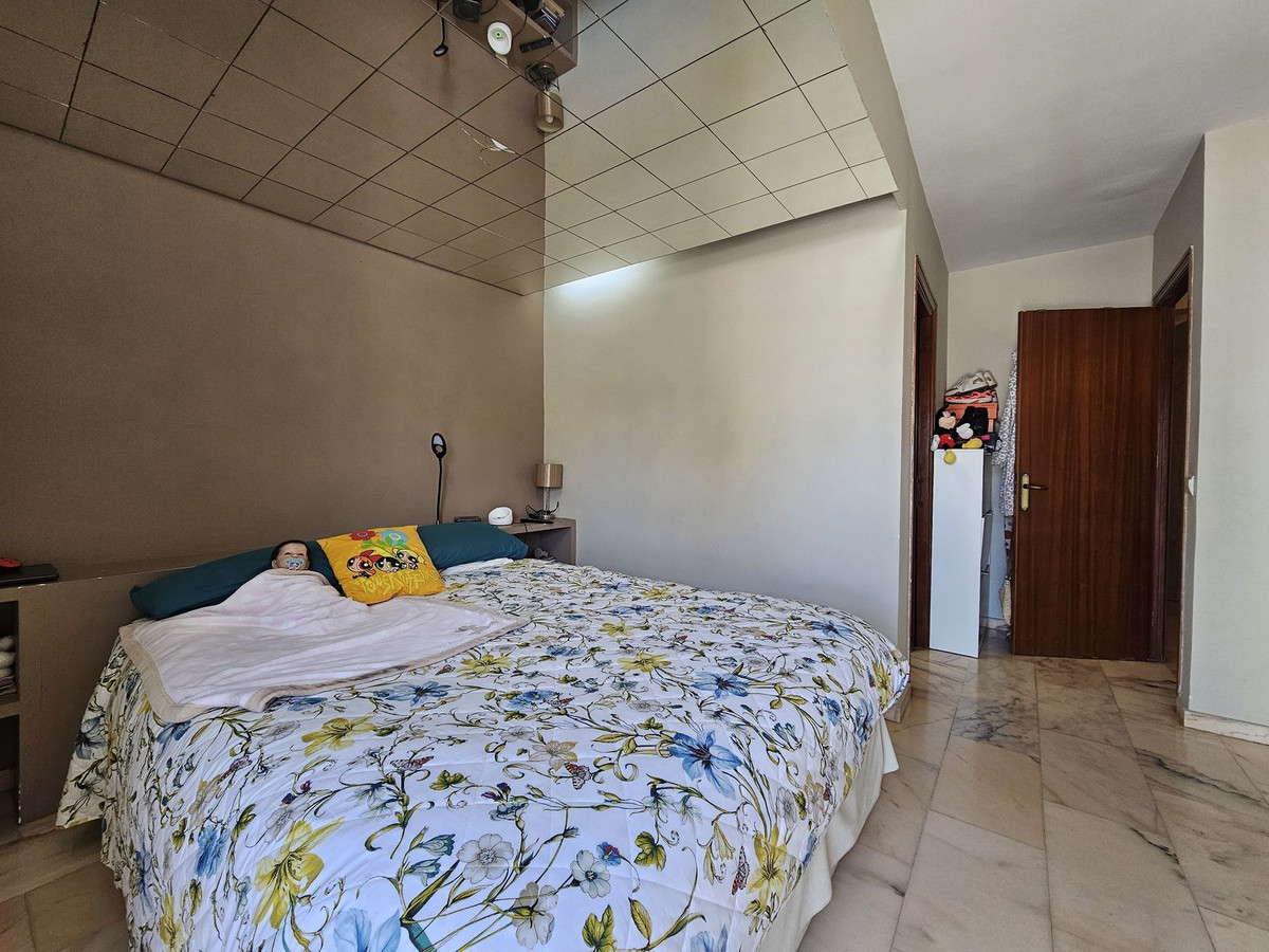 3 Bed Apartment for sale in Estepona Costa Del Sol, Málaga, Spain