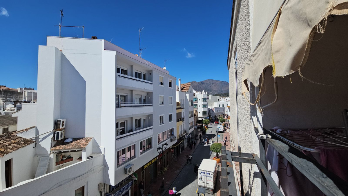 3 Bed Apartment for sale in Estepona Costa Del Sol, Málaga, Spain