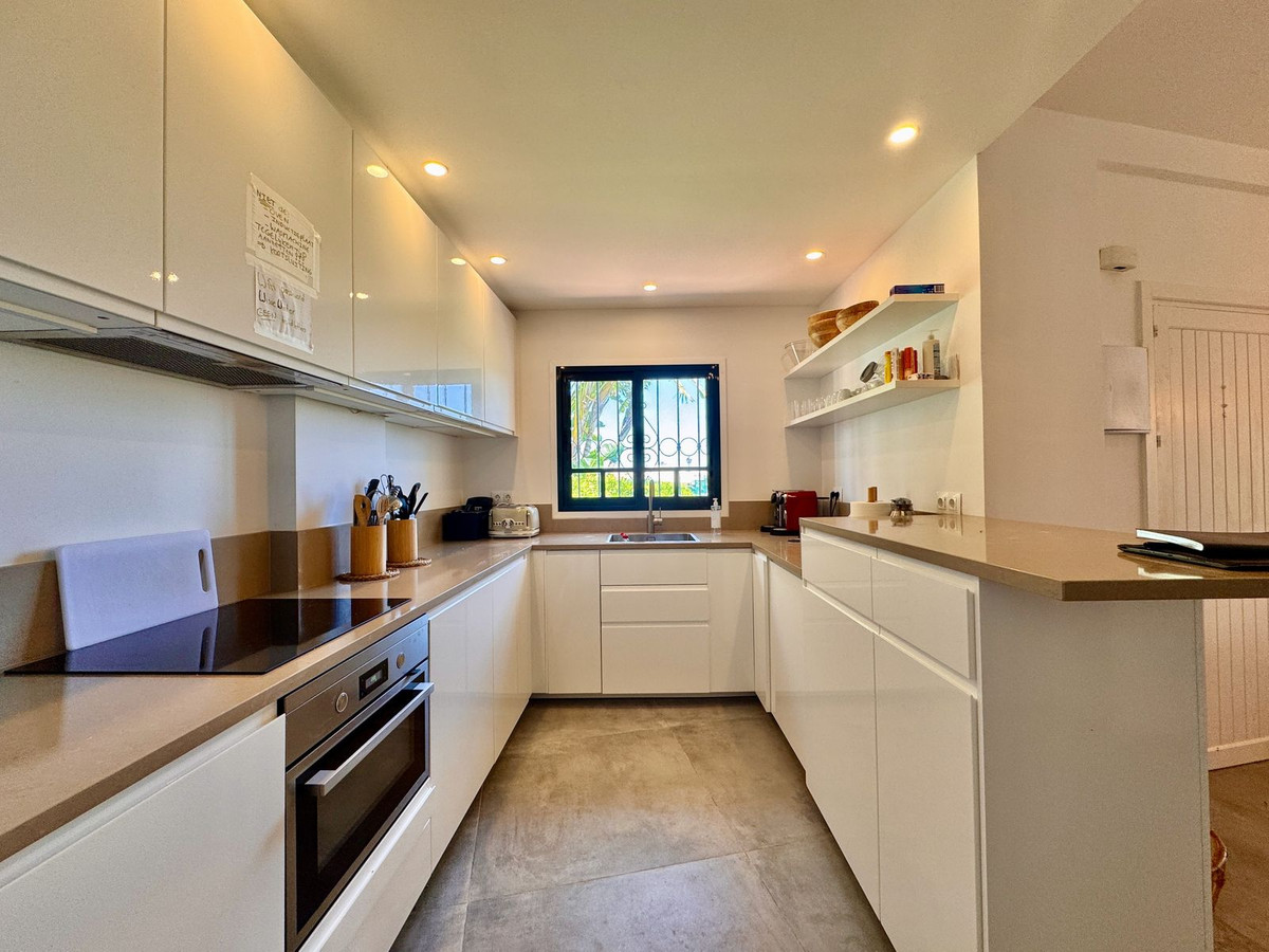 3 Bed Apartment for sale in Puerto De Cabopino Costa Del Sol, Málaga, Spain