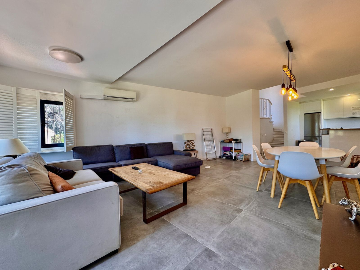 3 Bed Apartment for sale in Puerto De Cabopino Costa Del Sol, Málaga, Spain