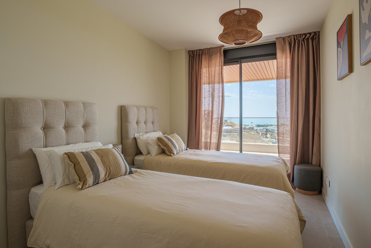 Se vende Apartamento Planta Media de 2 dormitorios en Costa Del Sol, Málaga, España