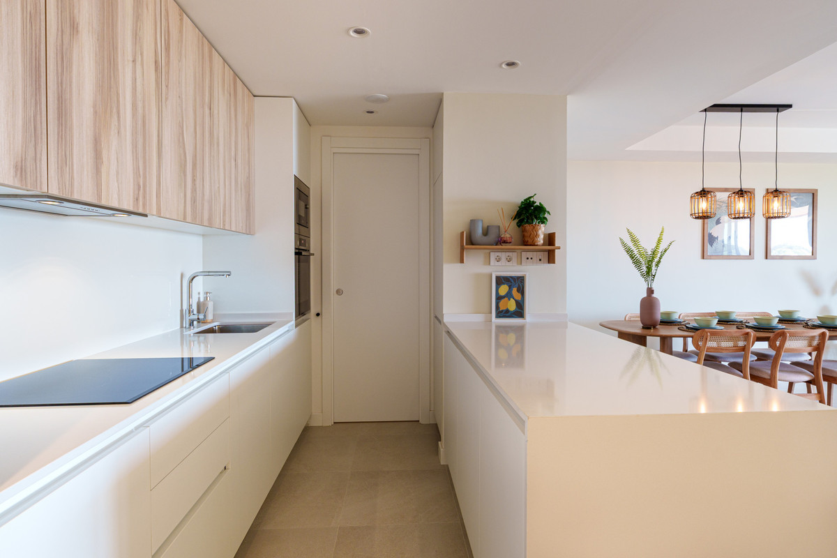 Se vende Apartamento Planta Media de 2 dormitorios en Costa Del Sol, Málaga, España