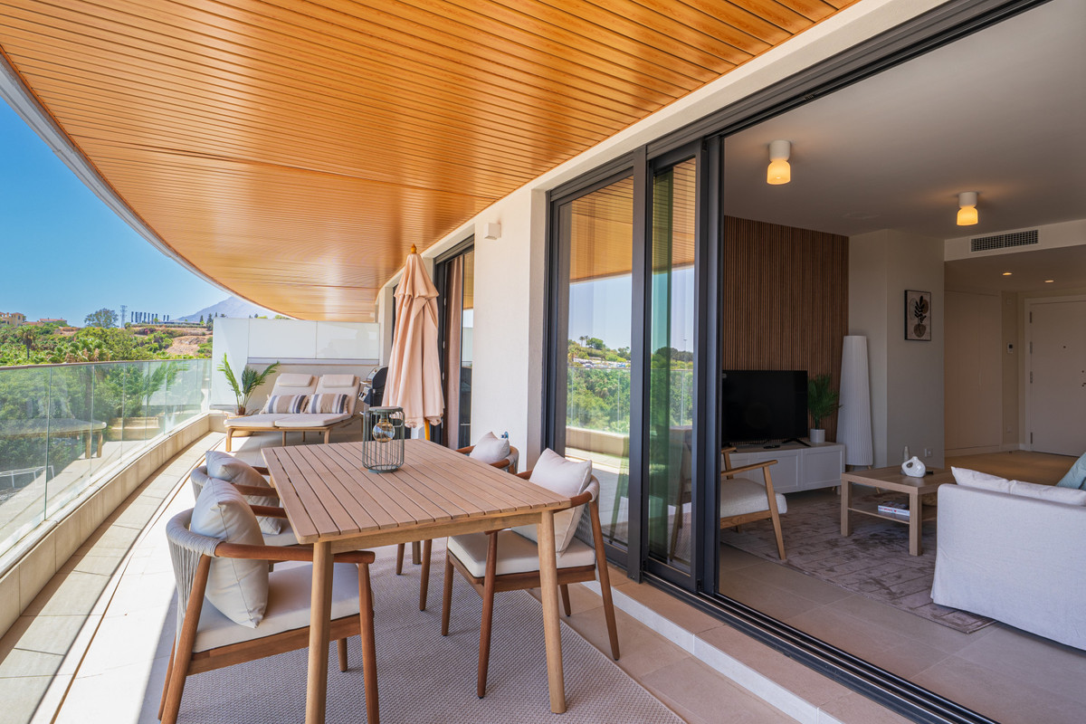 Se vende Apartamento Planta Media de 2 dormitorios en Costa Del Sol, Málaga, España