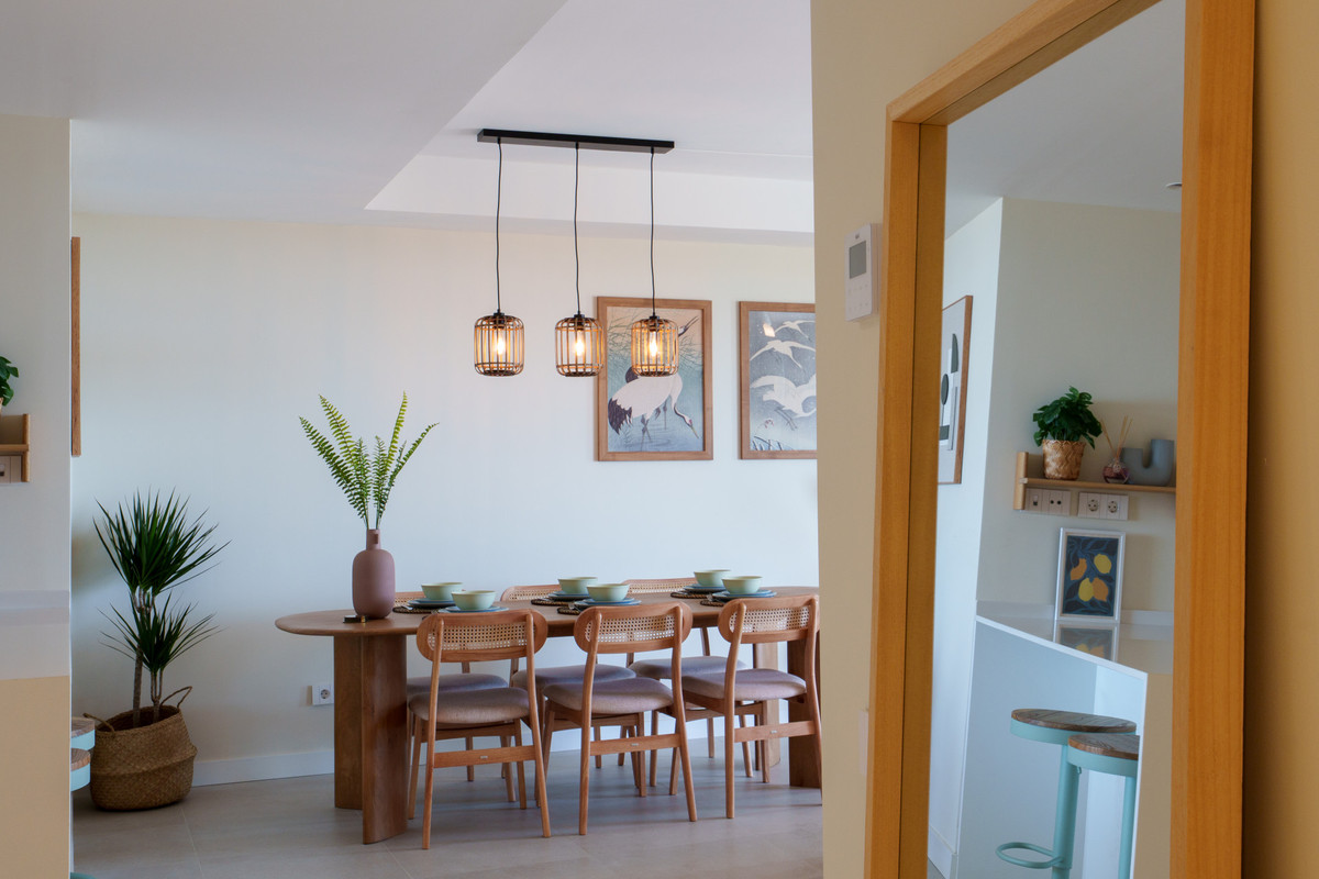 Se vende Apartamento Planta Media de 2 dormitorios en Costa Del Sol, Málaga, España