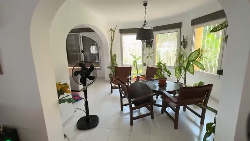 Se vende Villa - Chalet de 4 dormitorios en Costa Blanca, Alicante, España