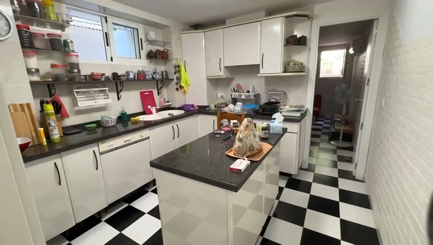 Se vende Villa - Chalet de 4 dormitorios en Costa Blanca, Alicante, España