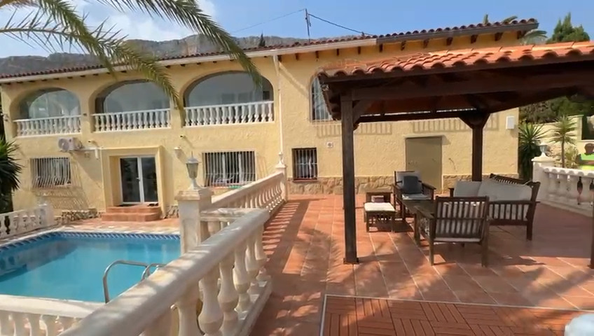 Se vende Villa - Chalet de 4 dormitorios en Costa Blanca, Alicante, España