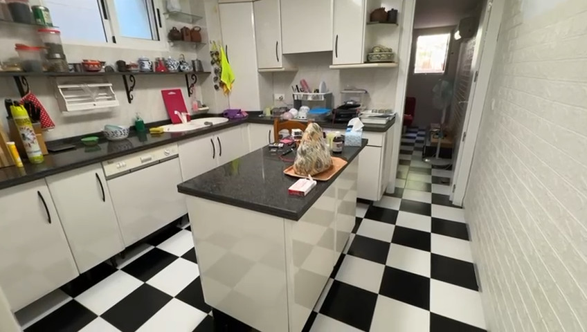 Se vende Villa - Chalet de 4 dormitorios en Costa Blanca, Alicante, España