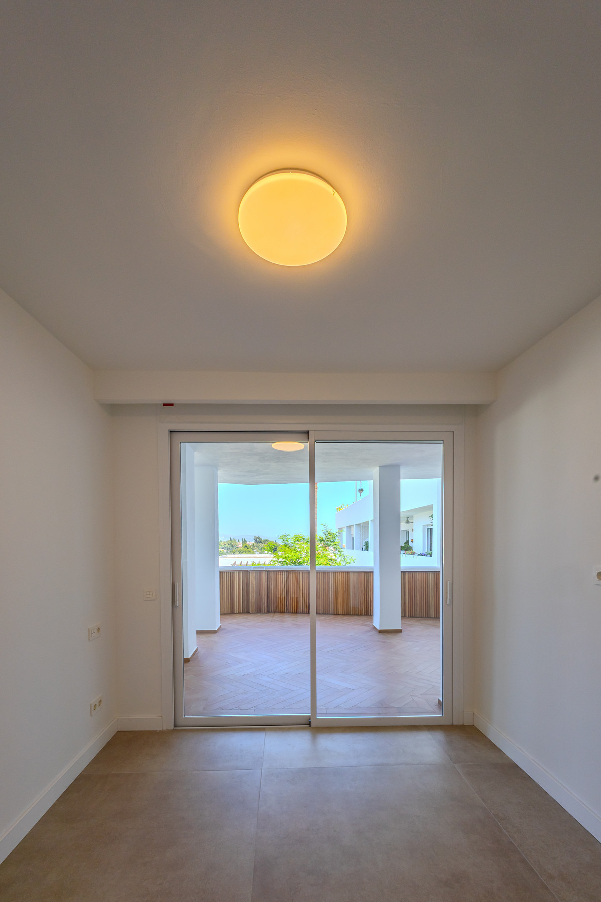 2 Bed Apartment for sale in Nueva Andalucía Costa Del Sol, Málaga, Spain