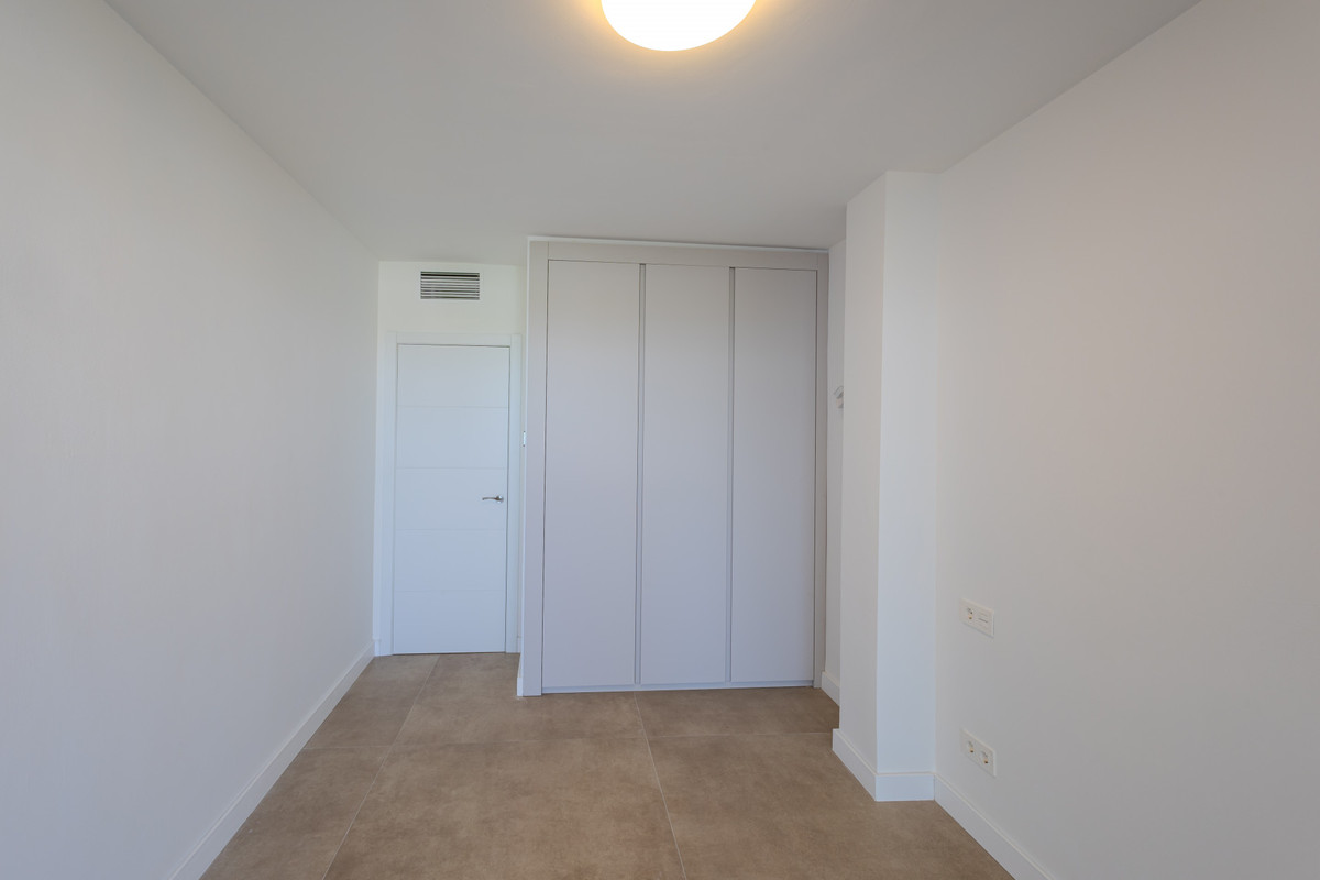 2 Bed Apartment for sale in Nueva Andalucía Costa Del Sol, Málaga, Spain