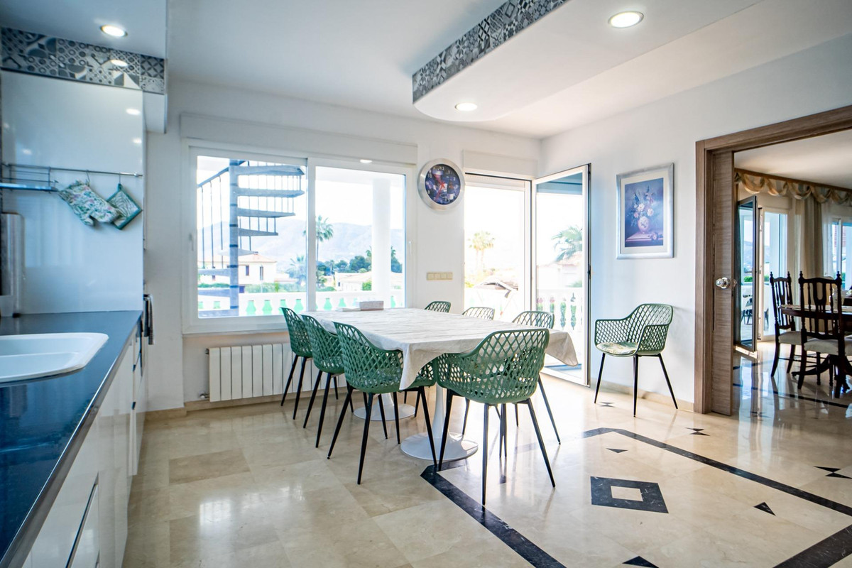 4 Bed Townhouse for sale in Lalfás Del Pi Costa Blanca, Alicante, Spain