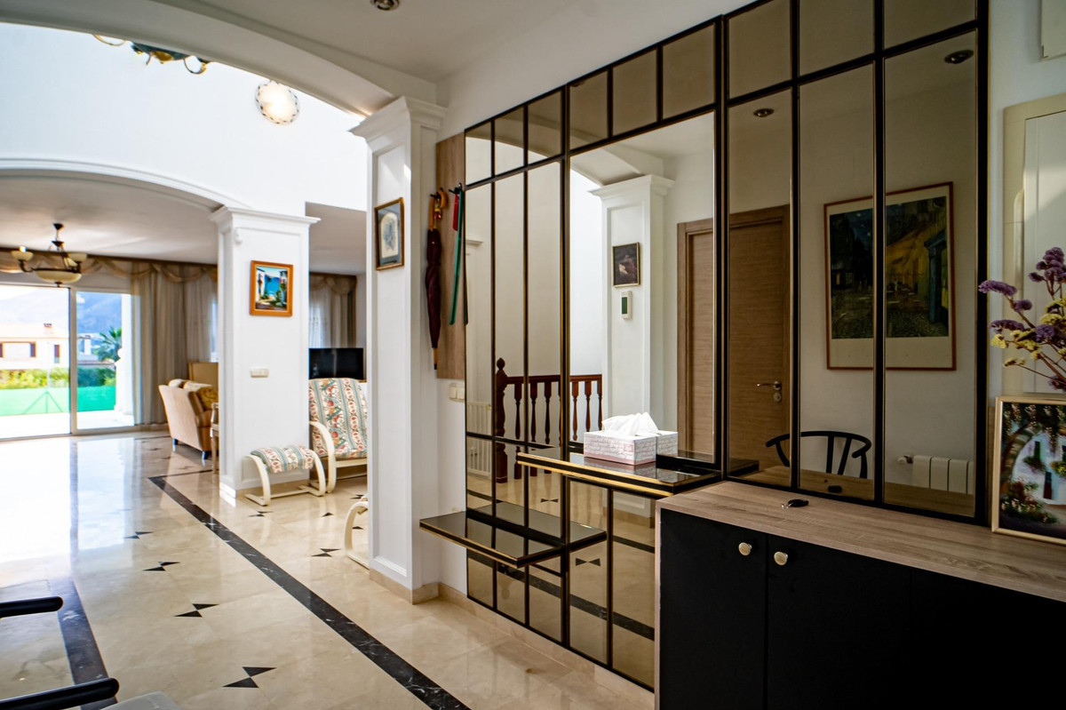 4 Bed Townhouse for sale in Lalfás Del Pi Costa Blanca, Alicante, Spain