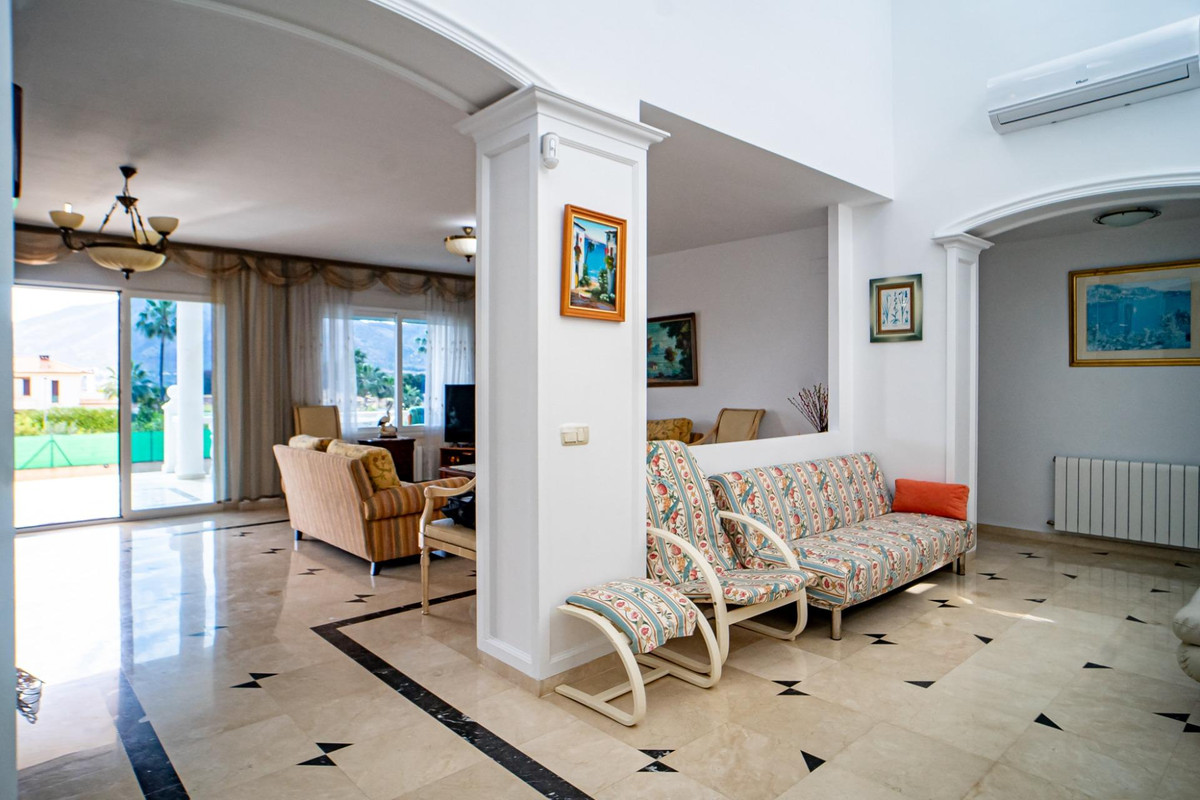 4 Bed Townhouse for sale in Lalfás Del Pi Costa Blanca, Alicante, Spain