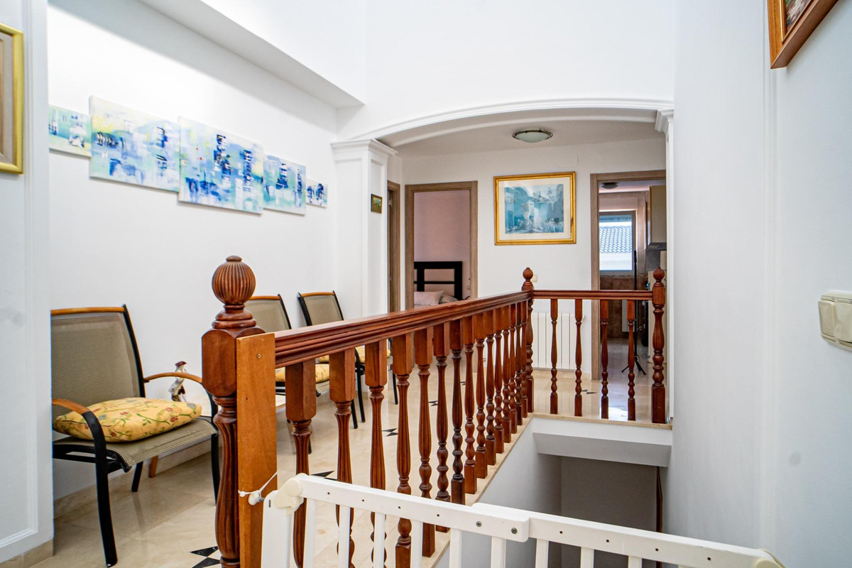 4 Bed Townhouse for sale in Lalfás Del Pi Costa Blanca, Alicante, Spain