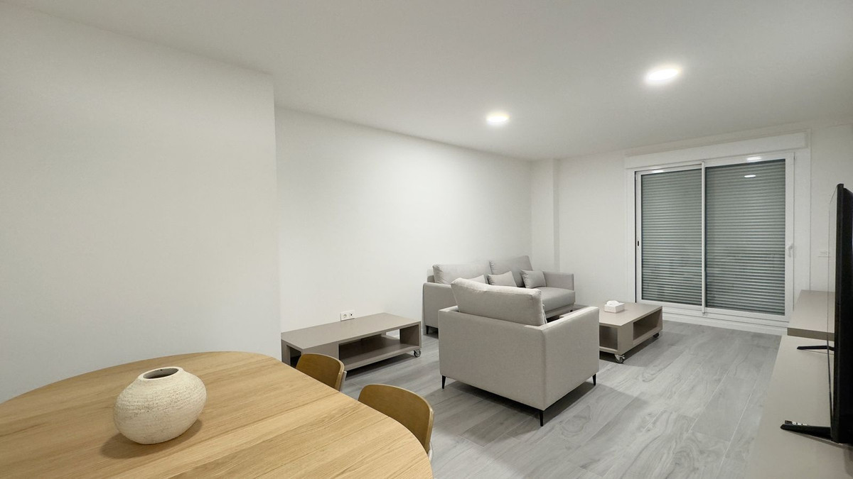 3 Bed Apartment for sale in Nueva Andalucía Costa Del Sol, Málaga, Spain