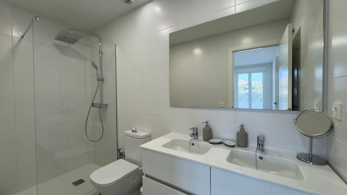 3 Bed Apartment for sale in Nueva Andalucía Costa Del Sol, Málaga, Spain