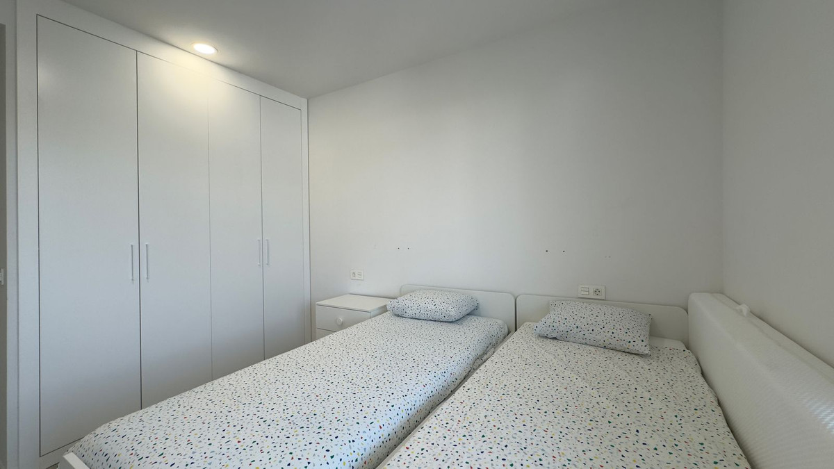 3 Bed Apartment for sale in Nueva Andalucía Costa Del Sol, Málaga, Spain