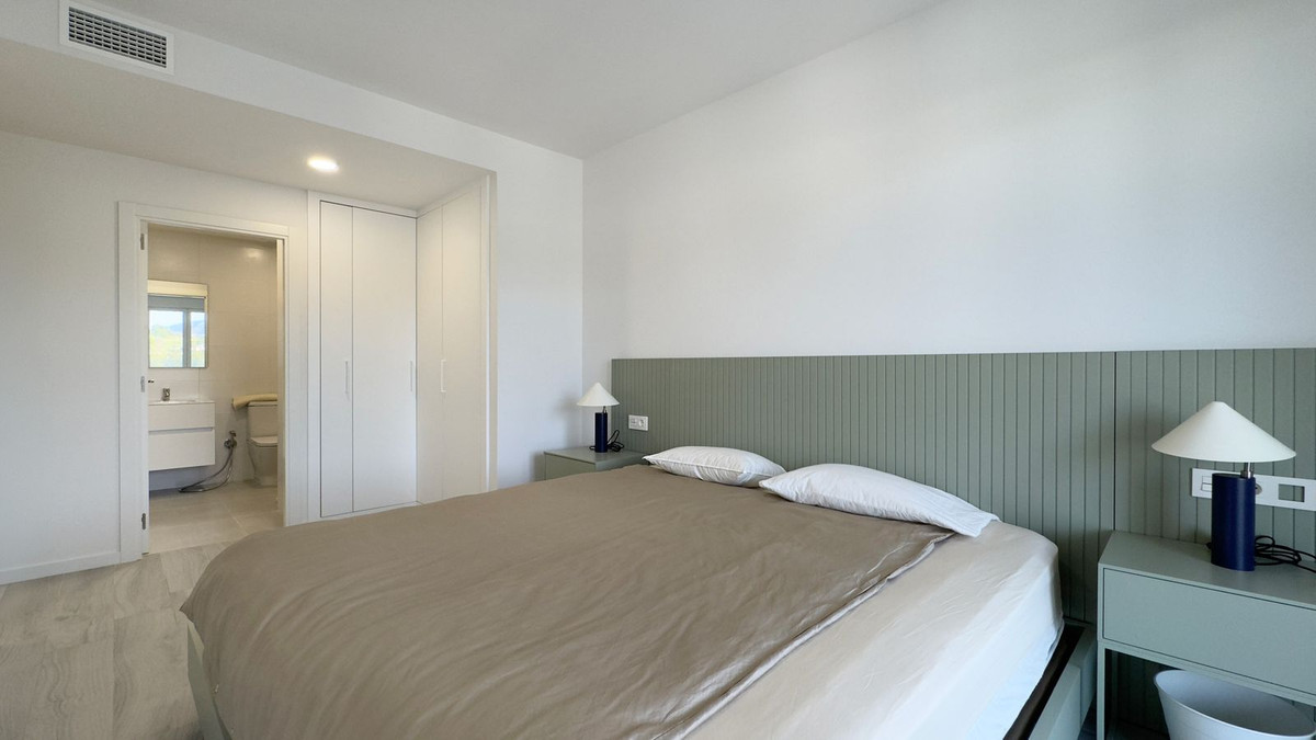 3 Bed Apartment for sale in Nueva Andalucía Costa Del Sol, Málaga, Spain