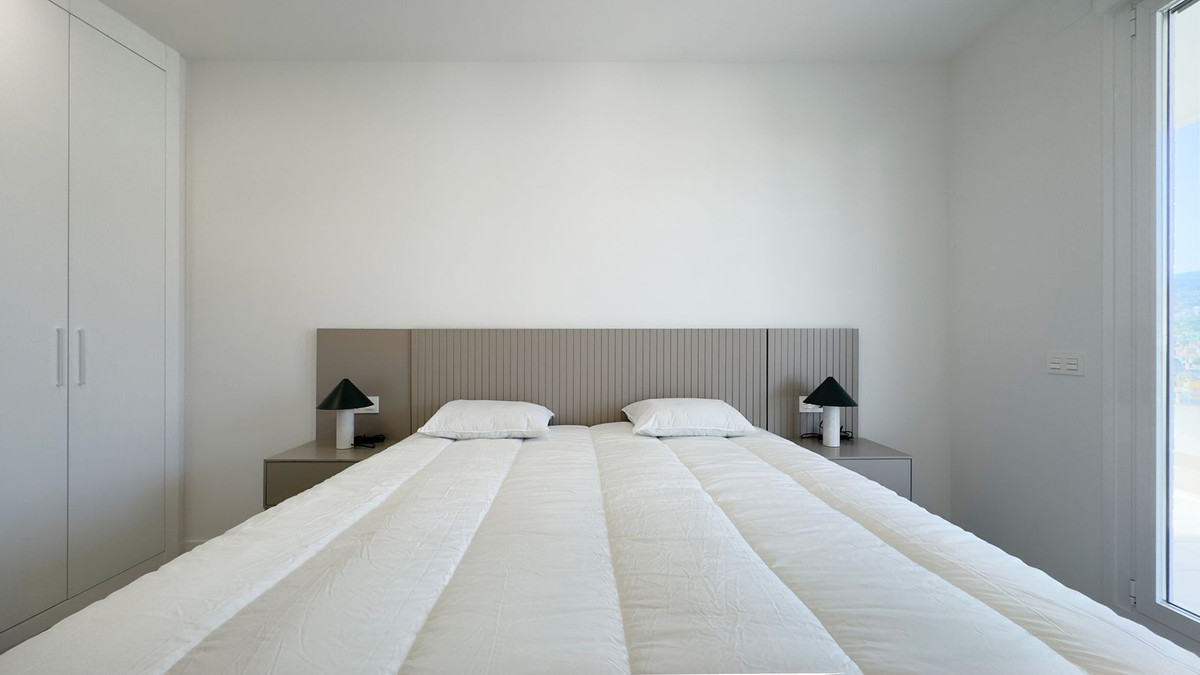 3 Bed Apartment for sale in Nueva Andalucía Costa Del Sol, Málaga, Spain