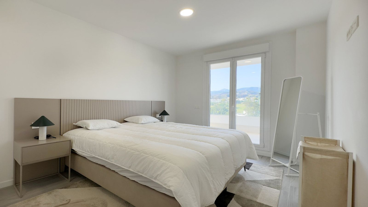 3 Bed Apartment for sale in Nueva Andalucía Costa Del Sol, Málaga, Spain