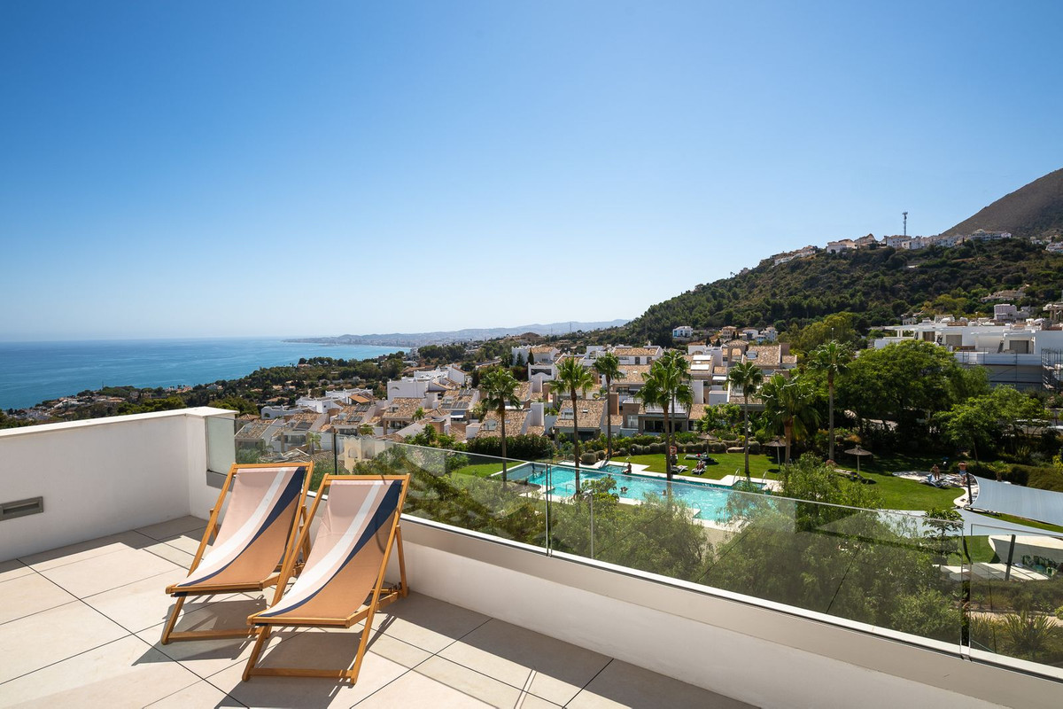 4 Bed Townhouse for sale in Benalmadena Pueblo Costa Del Sol, Málaga, Spain