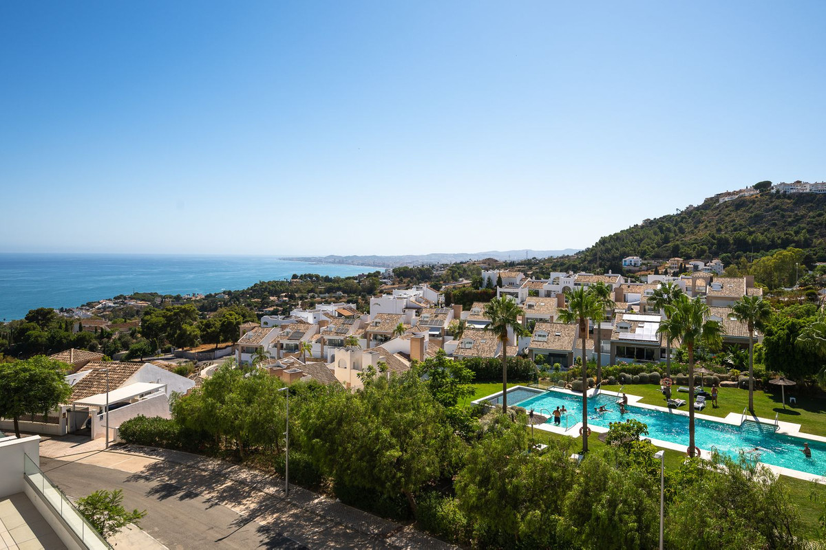 4 Bed Townhouse for sale in Benalmadena Pueblo Costa Del Sol, Málaga, Spain
