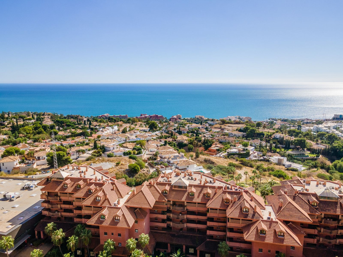 2 Bed Apartment for sale in Benalmadena Costa Del Sol, Málaga, Spain