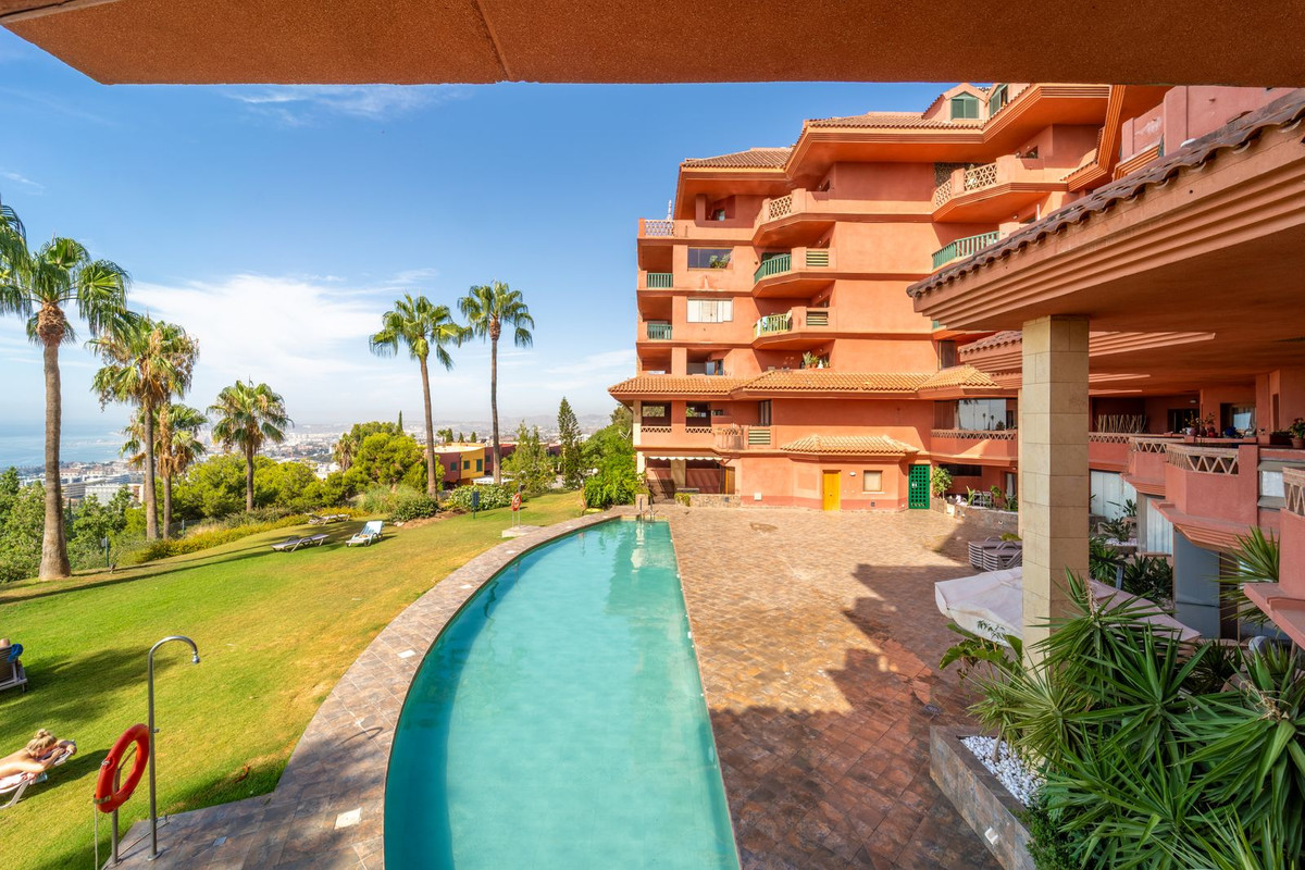 2 Bed Apartment for sale in Benalmadena Costa Del Sol, Málaga, Spain