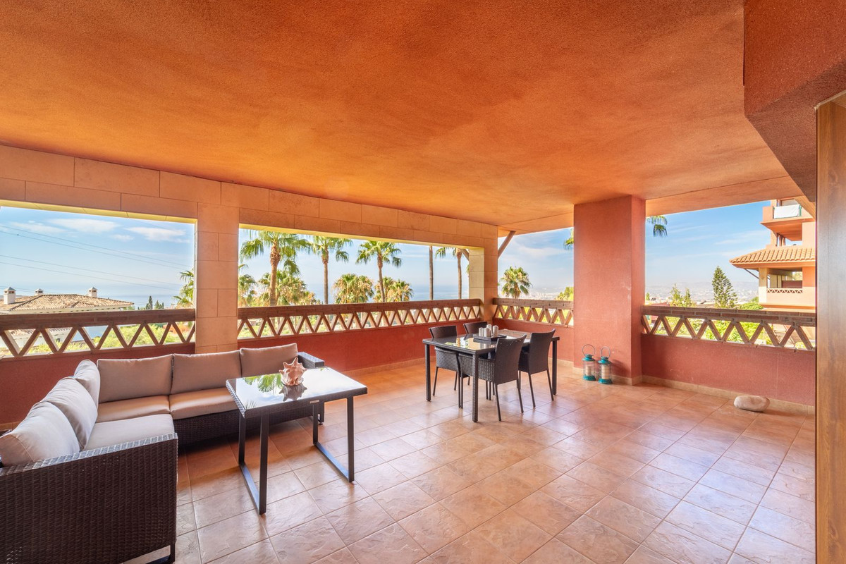 2 Bed Apartment for sale in Benalmadena Costa Del Sol, Málaga, Spain