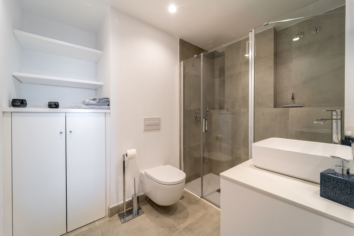 2 Bed Apartment for sale in Benalmadena Costa Del Sol, Málaga, Spain