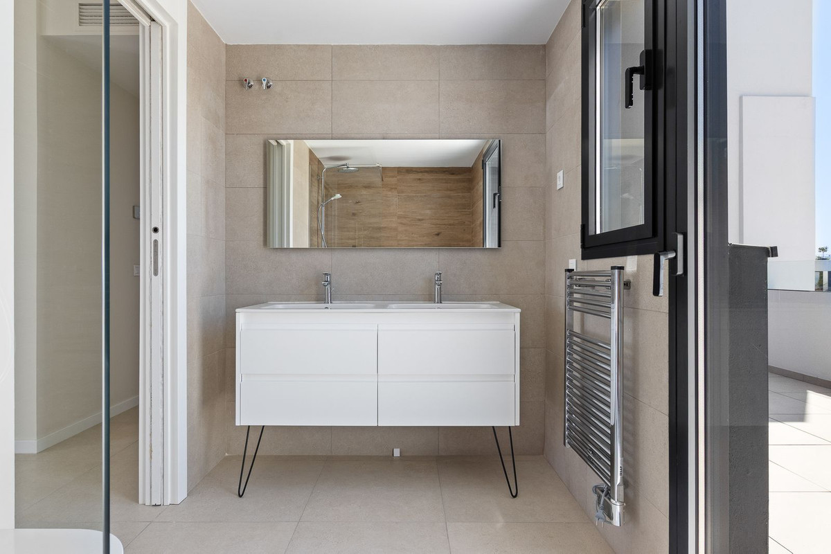2 Bed Apartment for sale in Playamar Costa Del Sol, Málaga, Spain