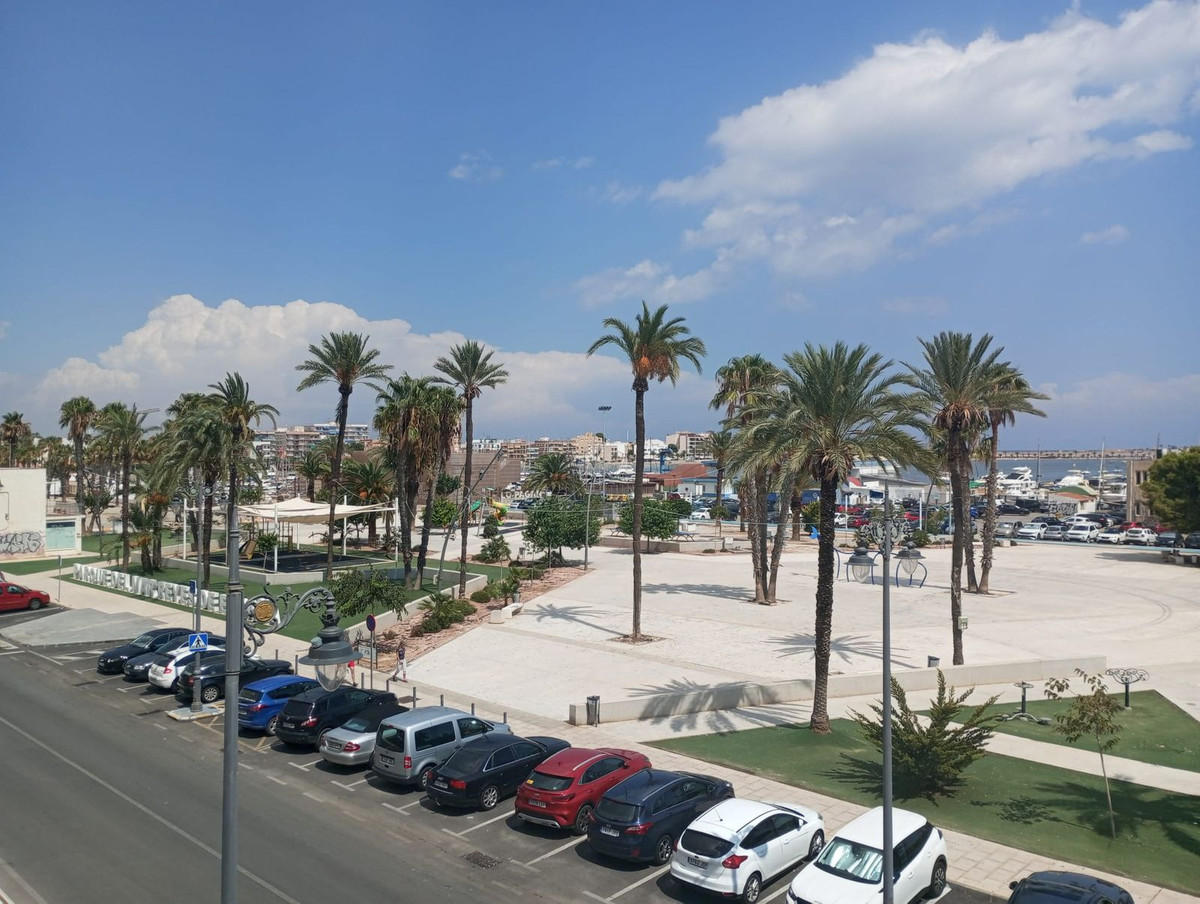 Se vende Apartamento Planta Media de 3 dormitorios en Costa Calida, Murcia, España