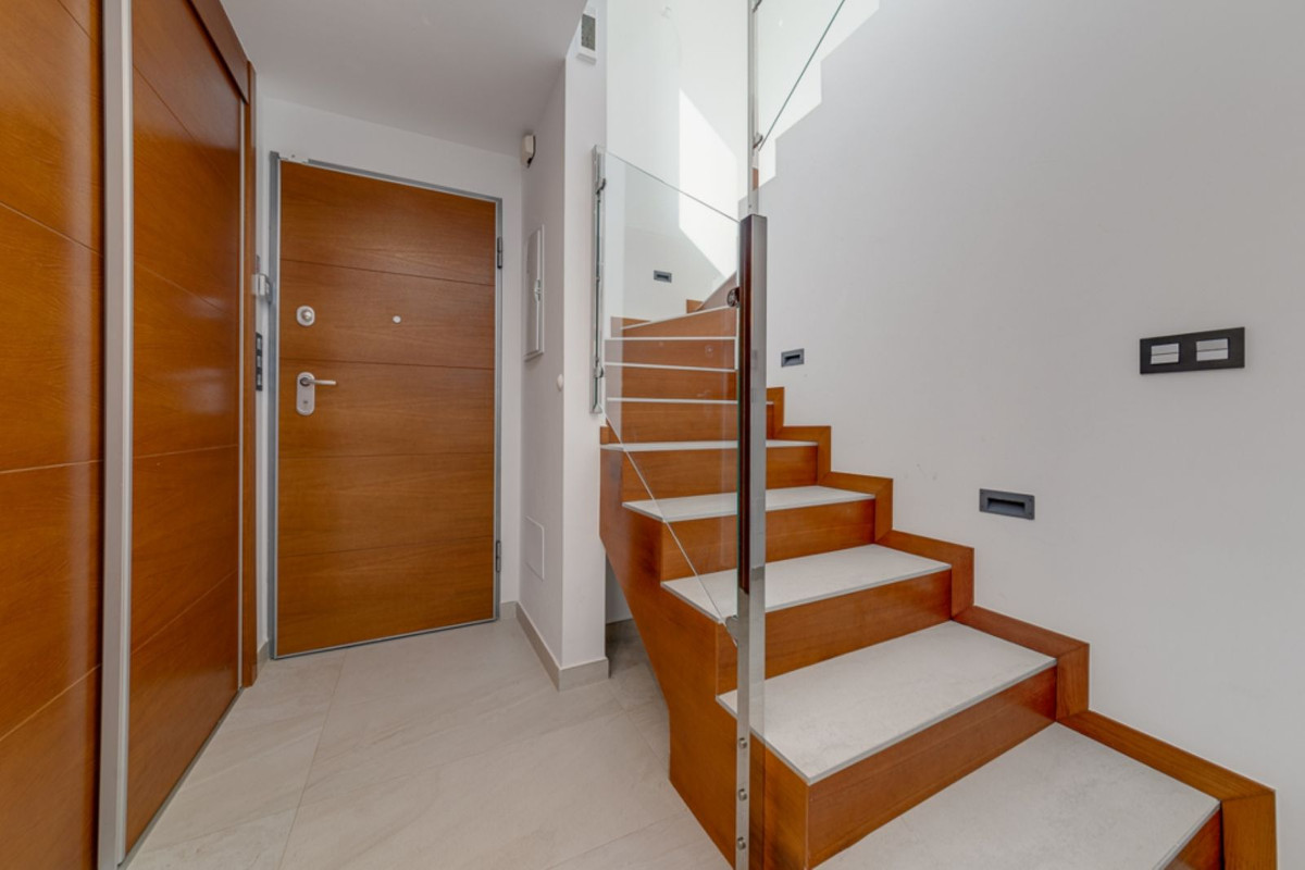 Se vende Villa - Chalet de 3 dormitorios en Costa Blanca, Alicante, España