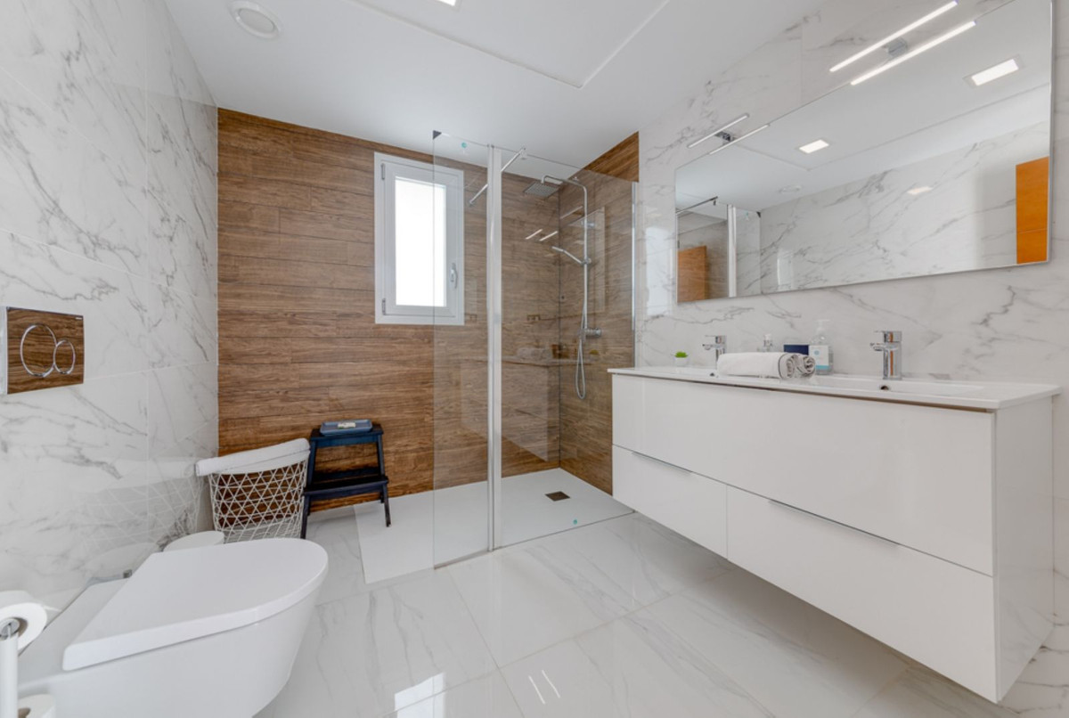 Se vende Villa - Chalet de 3 dormitorios en Costa Blanca, Alicante, España