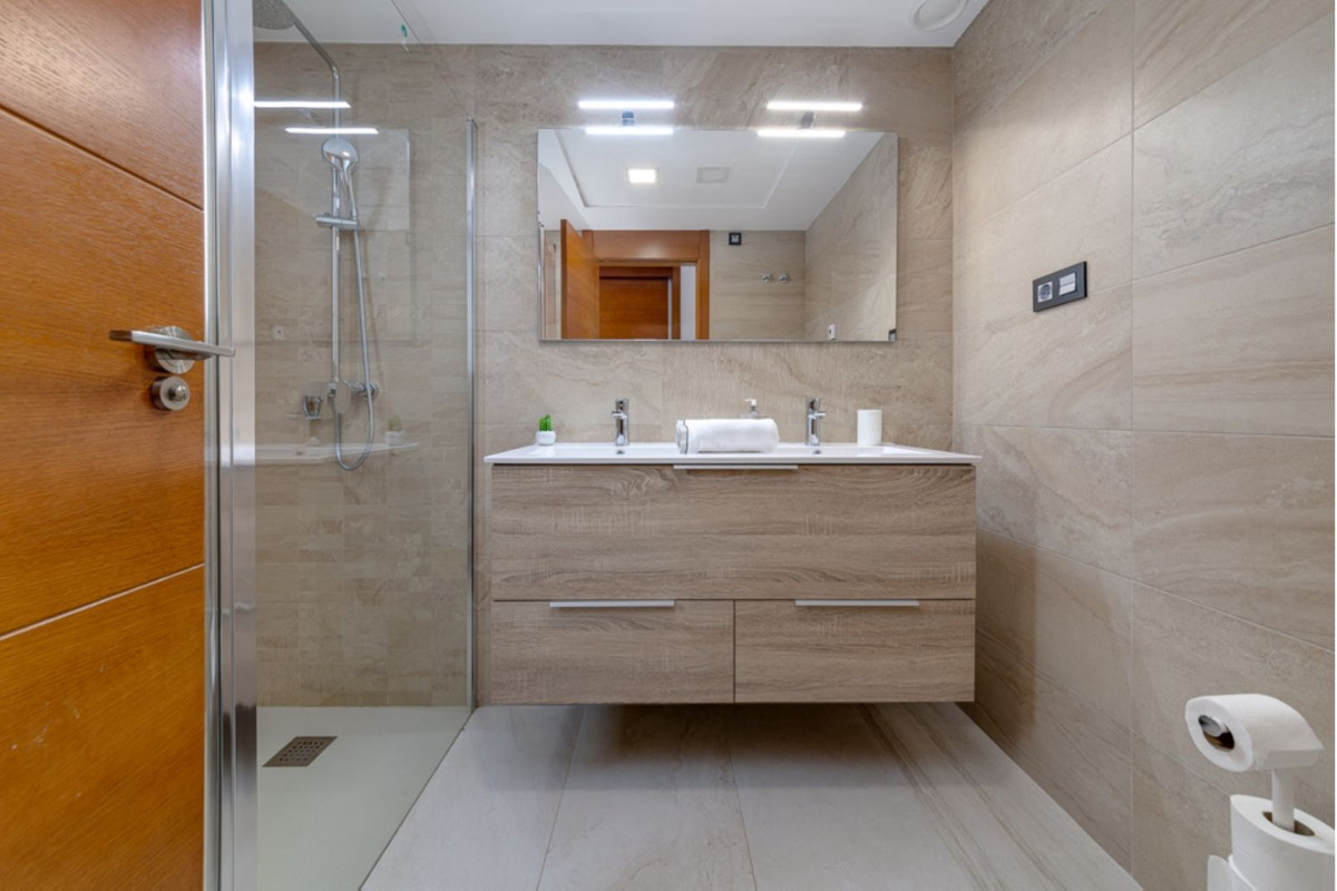 Se vende Villa - Chalet de 3 dormitorios en Costa Blanca, Alicante, España