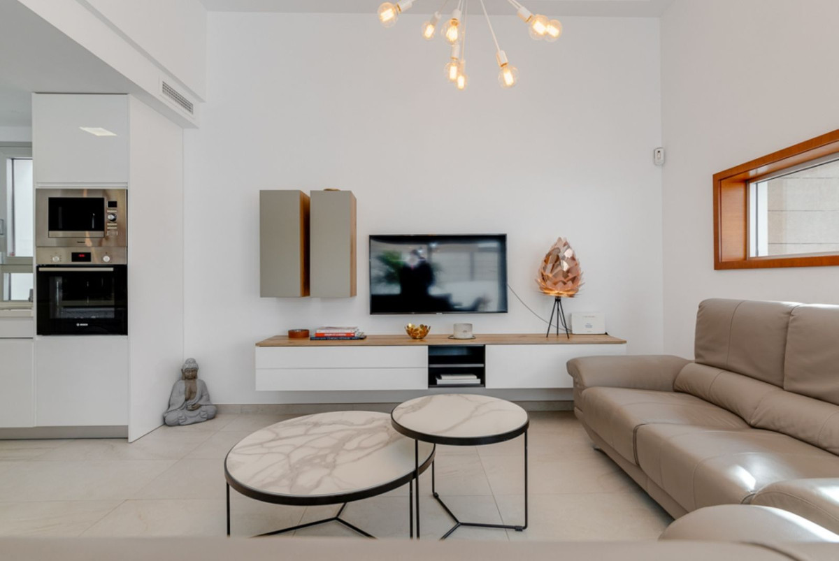 Se vende Villa - Chalet de 3 dormitorios en Costa Blanca, Alicante, España