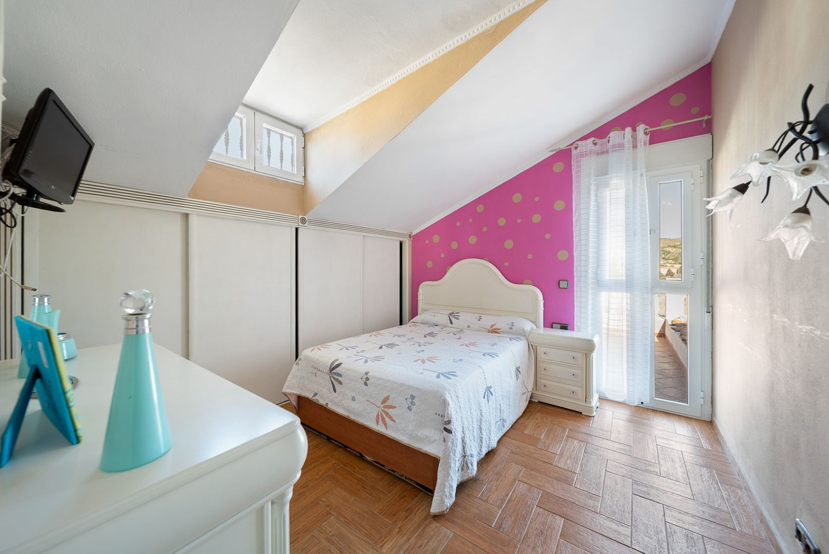 Se vende Finca - Cortijo de 2 dormitorios en Málaga Ciudad, Málaga, España