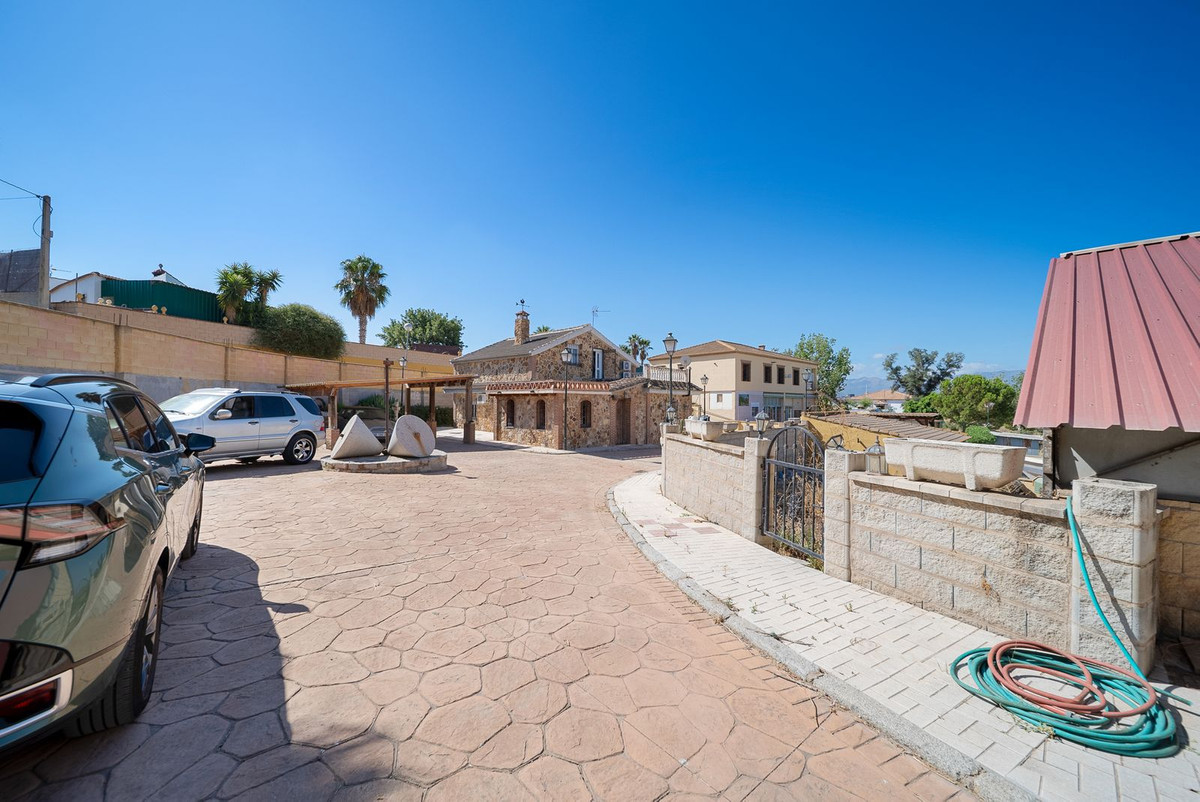 Se vende Finca - Cortijo de 2 dormitorios en Málaga Ciudad, Málaga, España