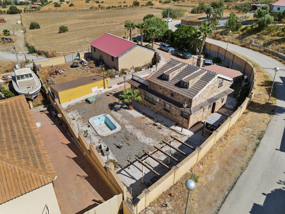 Se vende Finca - Cortijo de 2 dormitorios en Málaga Ciudad, Málaga, España