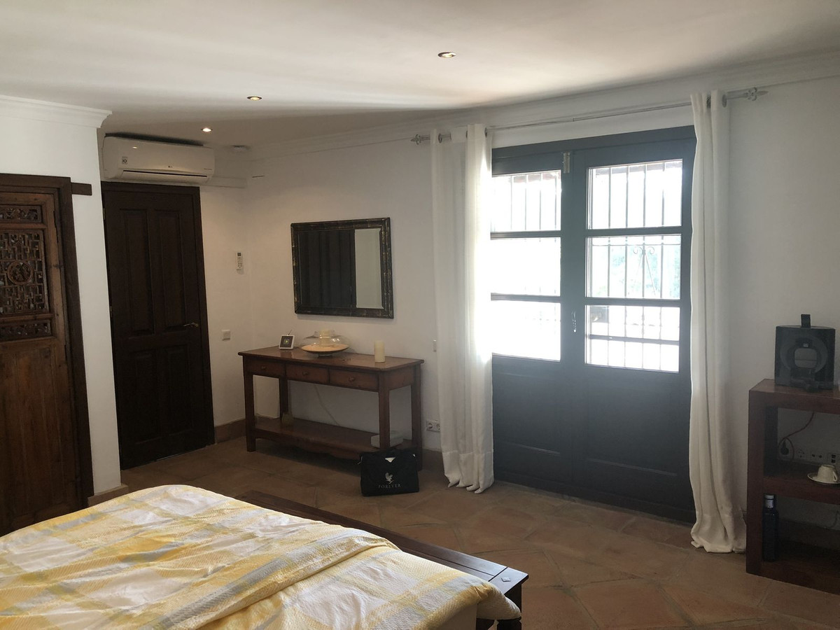 4 Bed Townhouse for sale in Estepona Costa Del Sol, Málaga, Spain