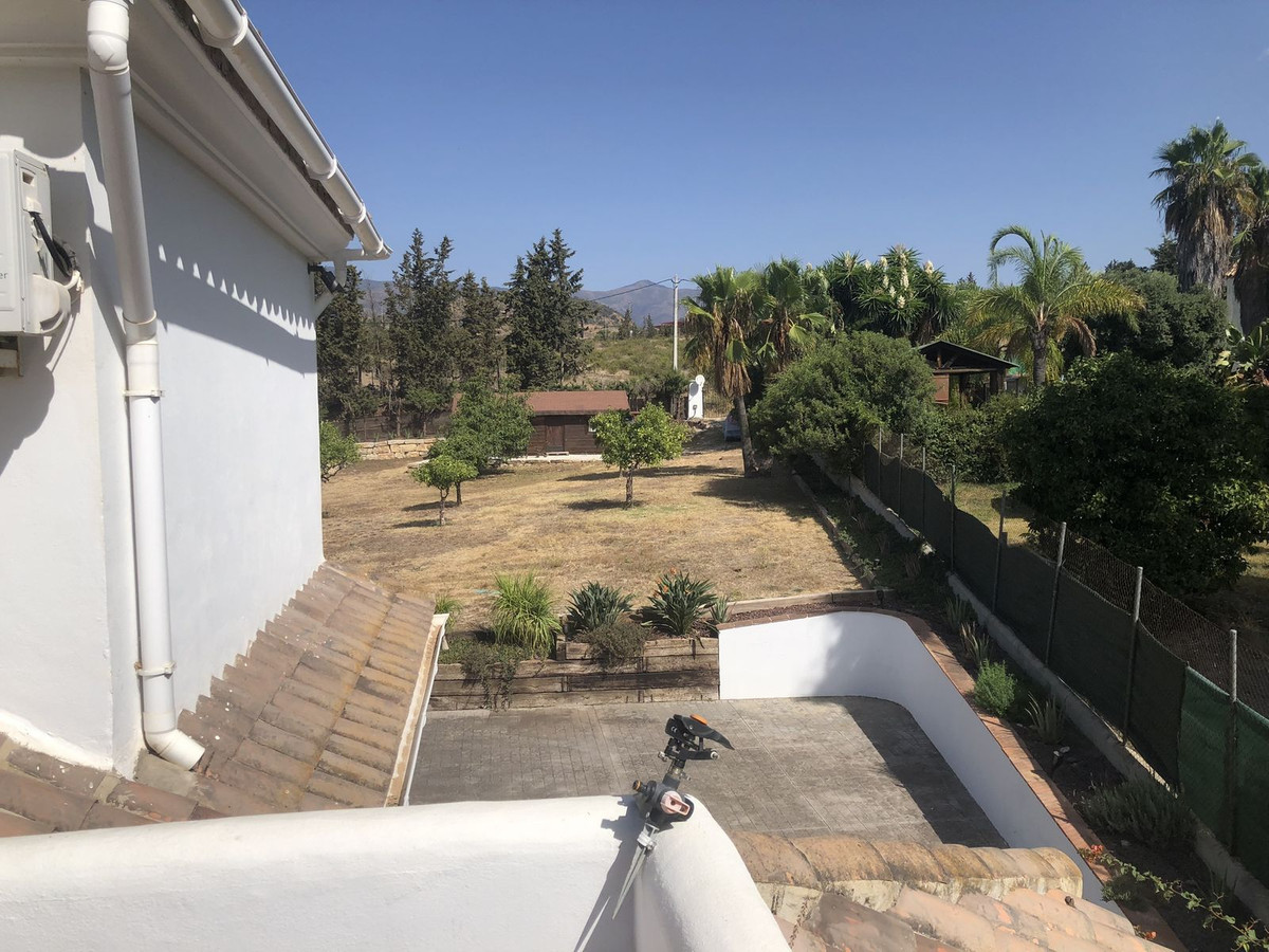 4 Bed Townhouse for sale in Estepona Costa Del Sol, Málaga, Spain
