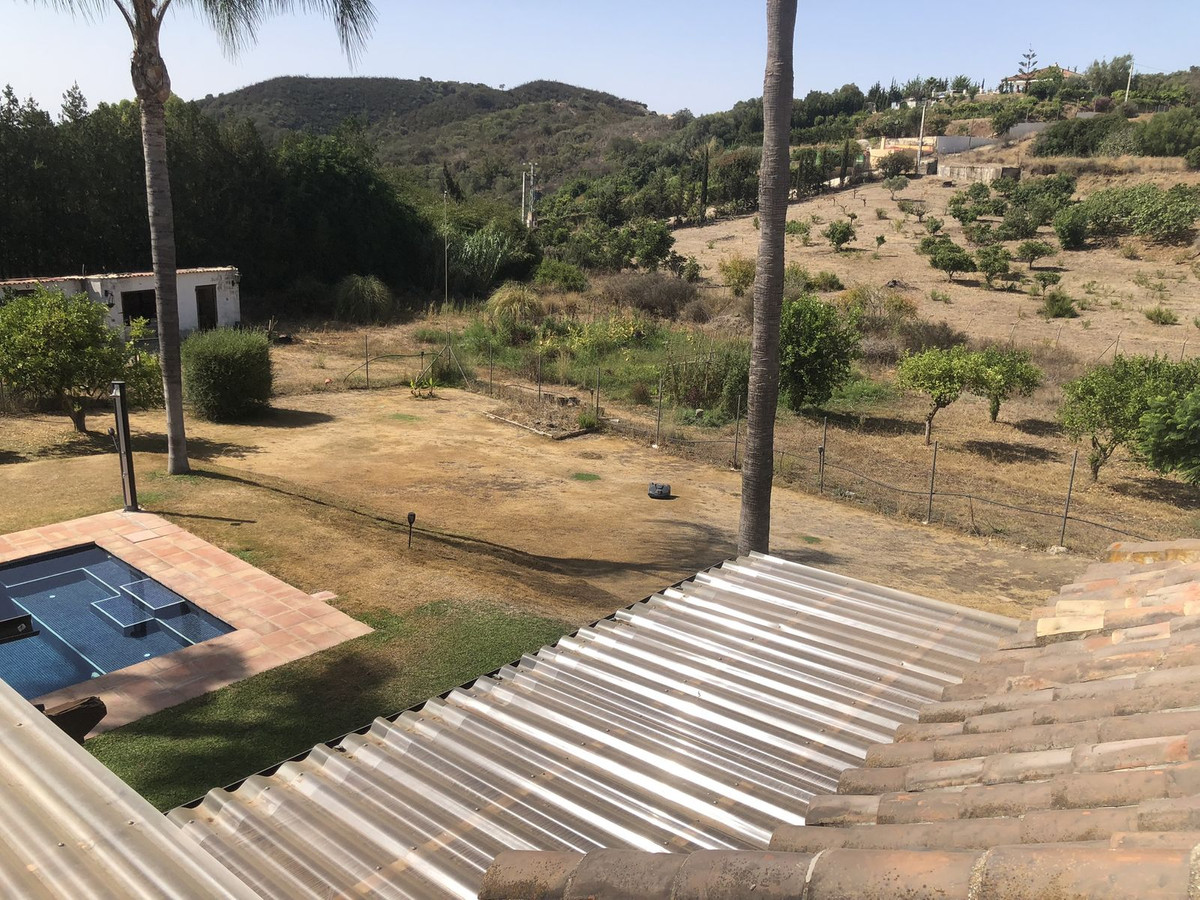 4 Bed Townhouse for sale in Estepona Costa Del Sol, Málaga, Spain