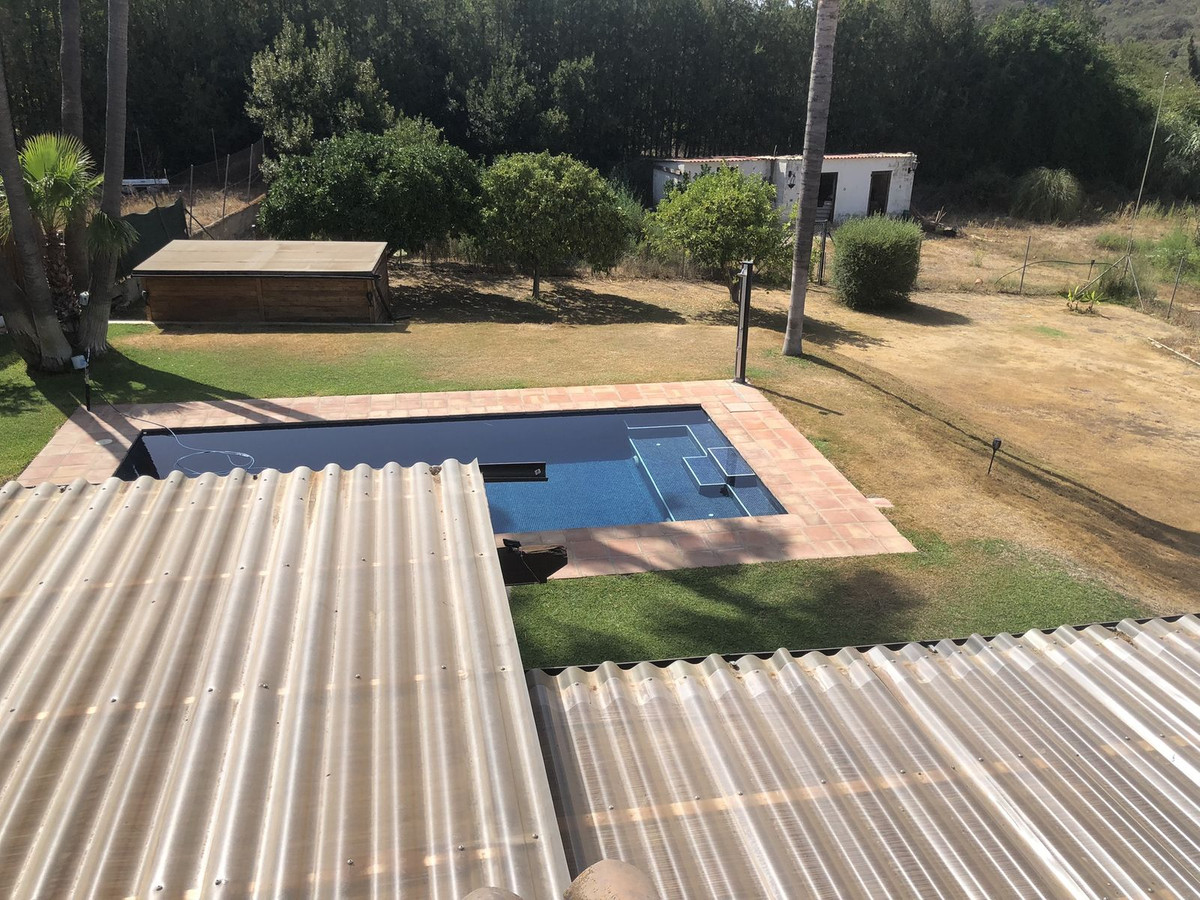 4 Bed Townhouse for sale in Estepona Costa Del Sol, Málaga, Spain