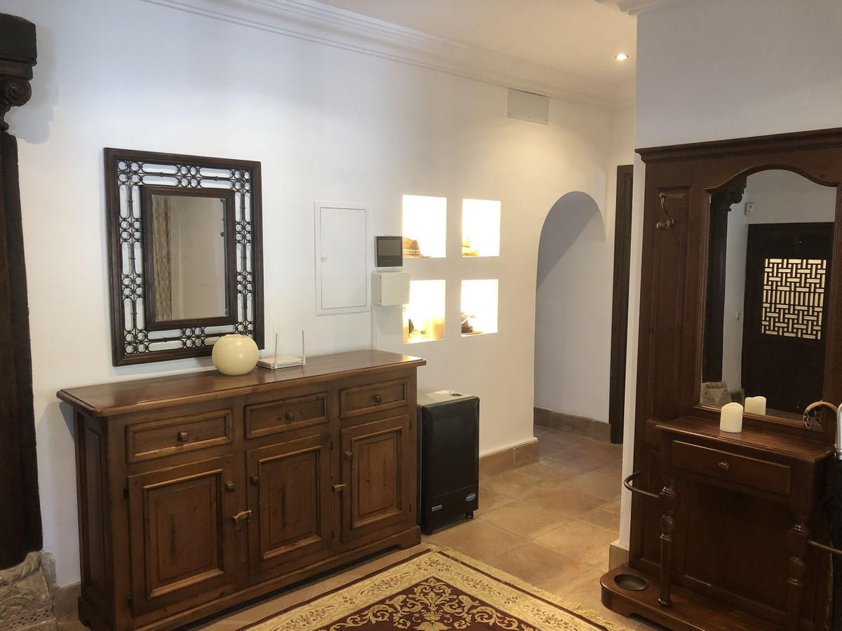 4 Bed Townhouse for sale in Estepona Costa Del Sol, Málaga, Spain