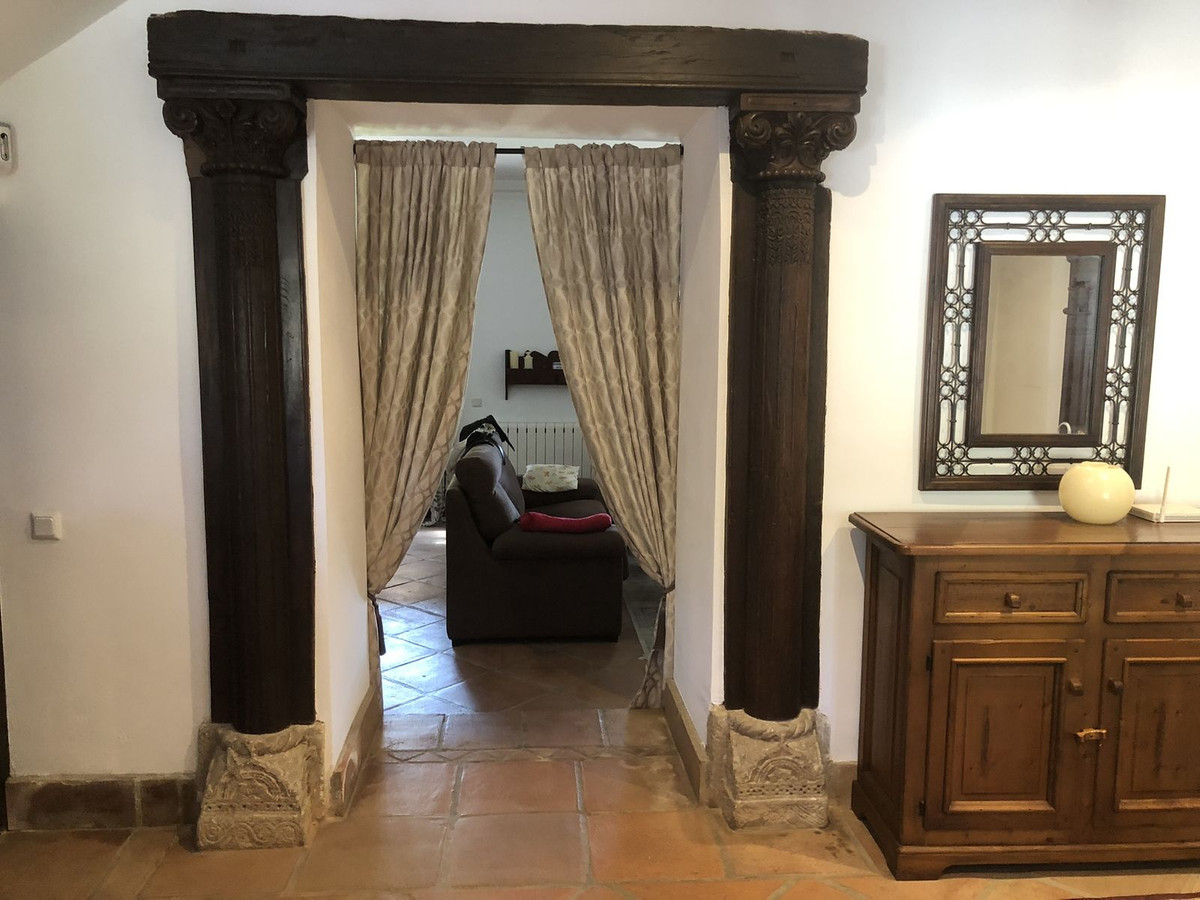 4 Bed Townhouse for sale in Estepona Costa Del Sol, Málaga, Spain