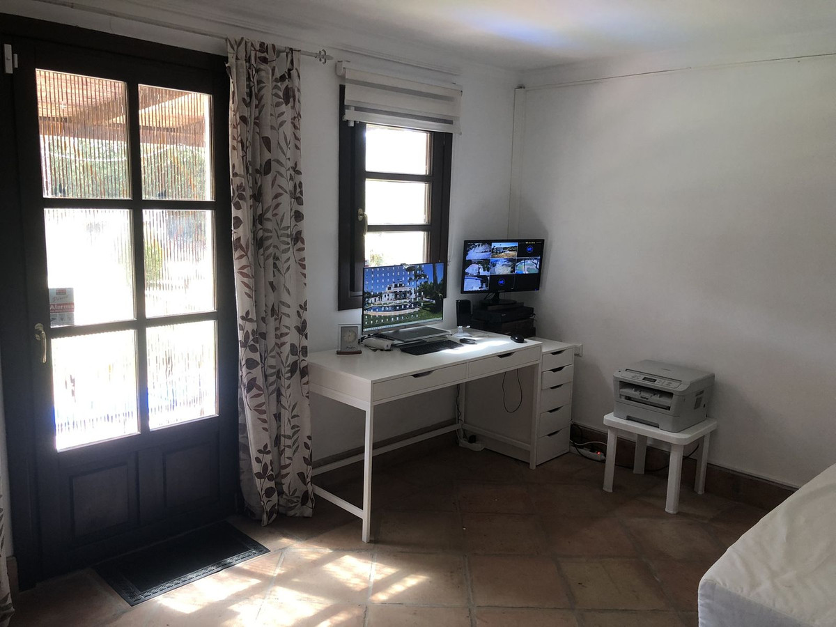 4 Bed Townhouse for sale in Estepona Costa Del Sol, Málaga, Spain