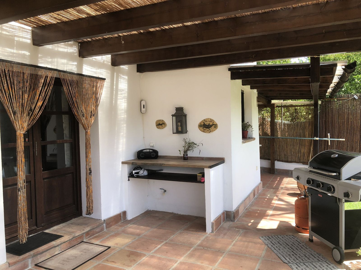 4 Bed Townhouse for sale in Estepona Costa Del Sol, Málaga, Spain