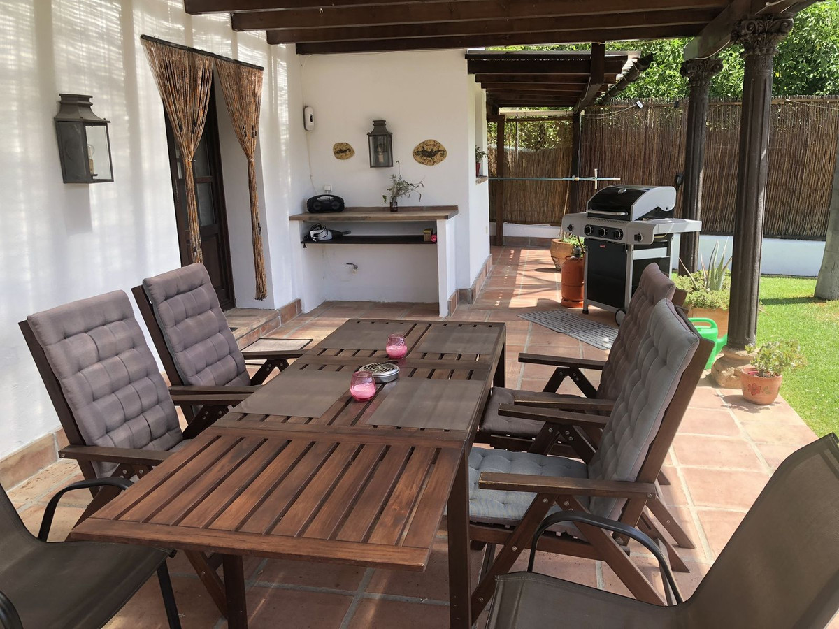 4 Bed Townhouse for sale in Estepona Costa Del Sol, Málaga, Spain