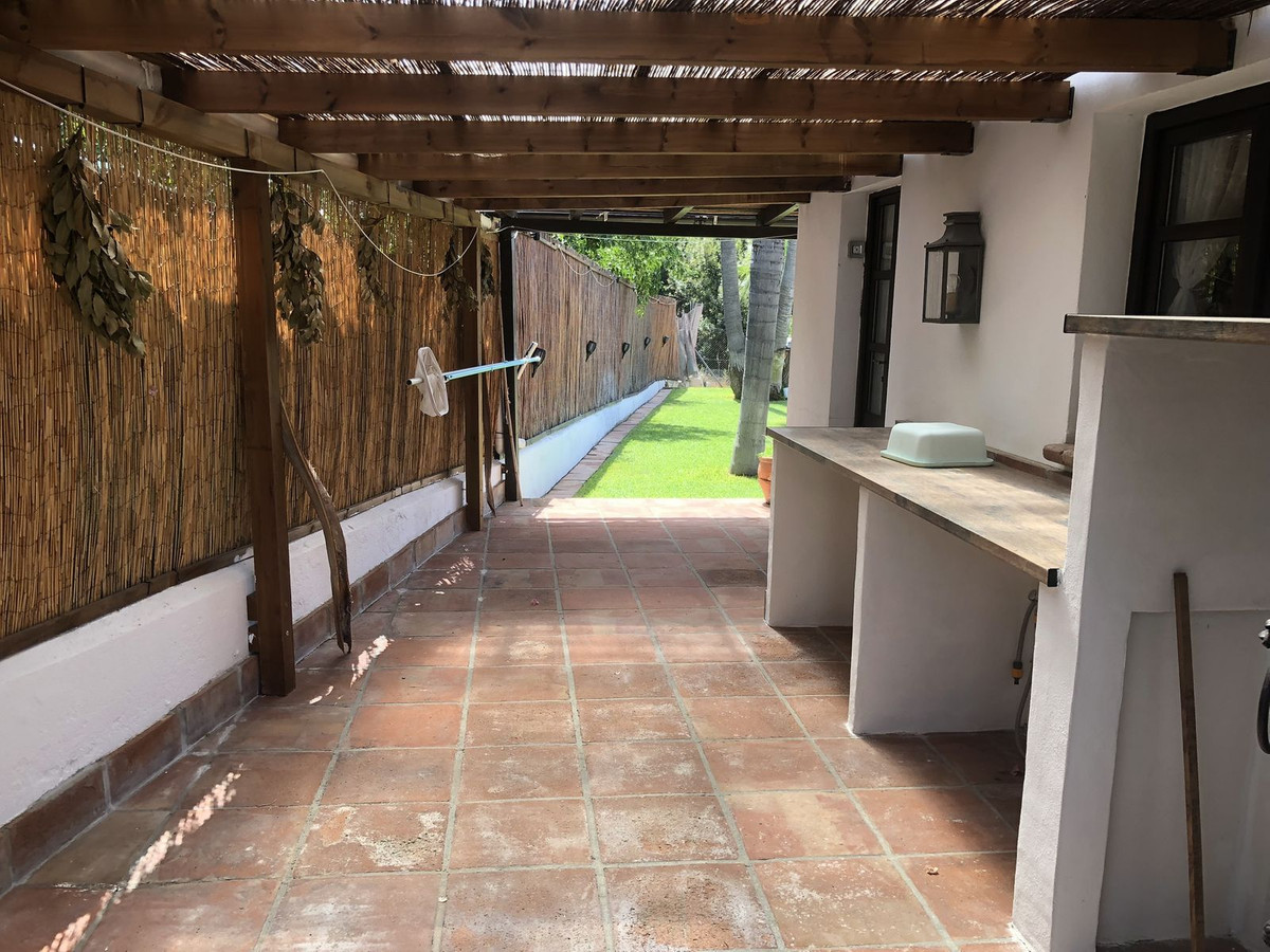 4 Bed Townhouse for sale in Estepona Costa Del Sol, Málaga, Spain