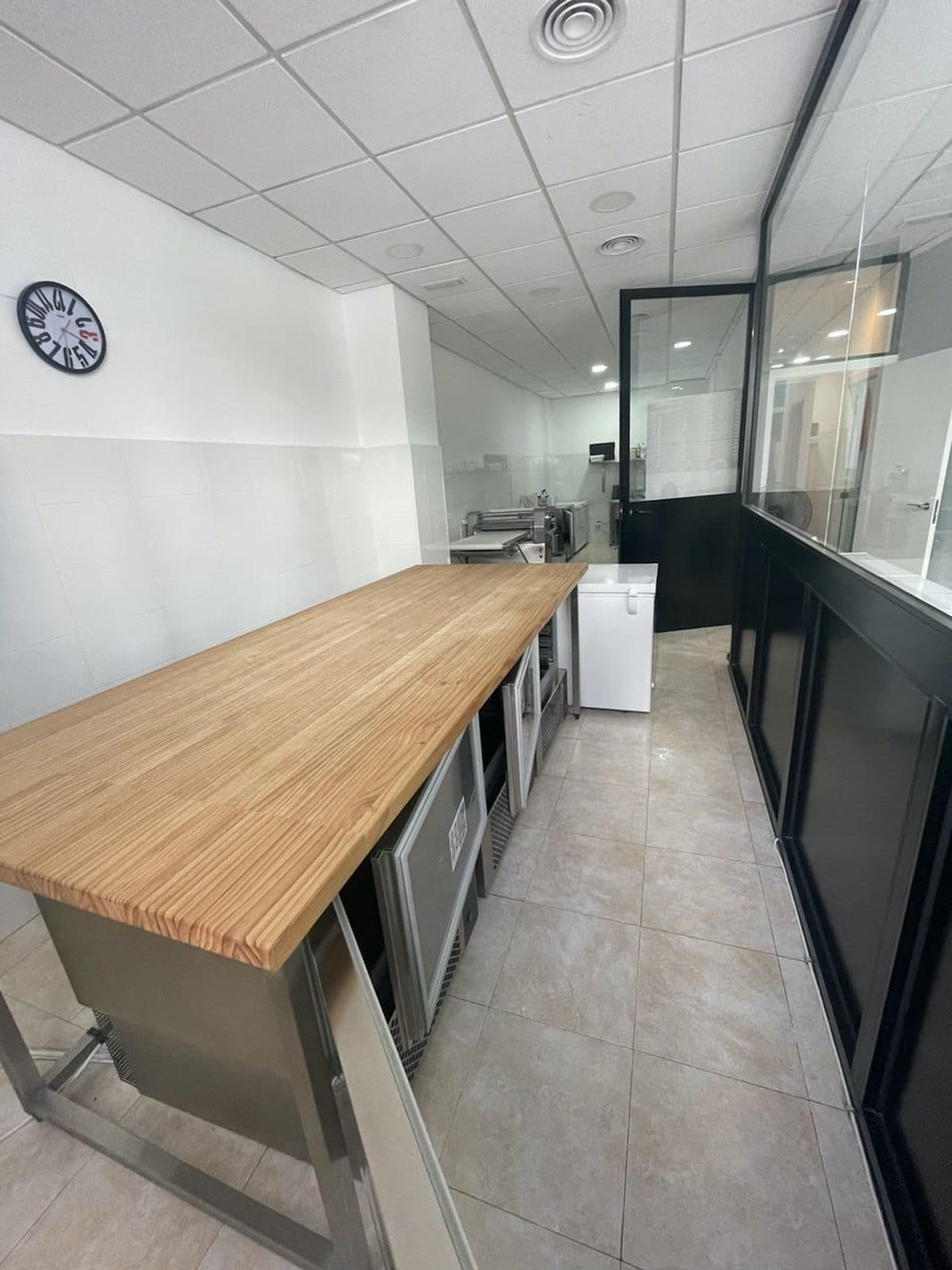 Commercial unit for sale in Estepona Costa Del Sol, Málaga, Spain